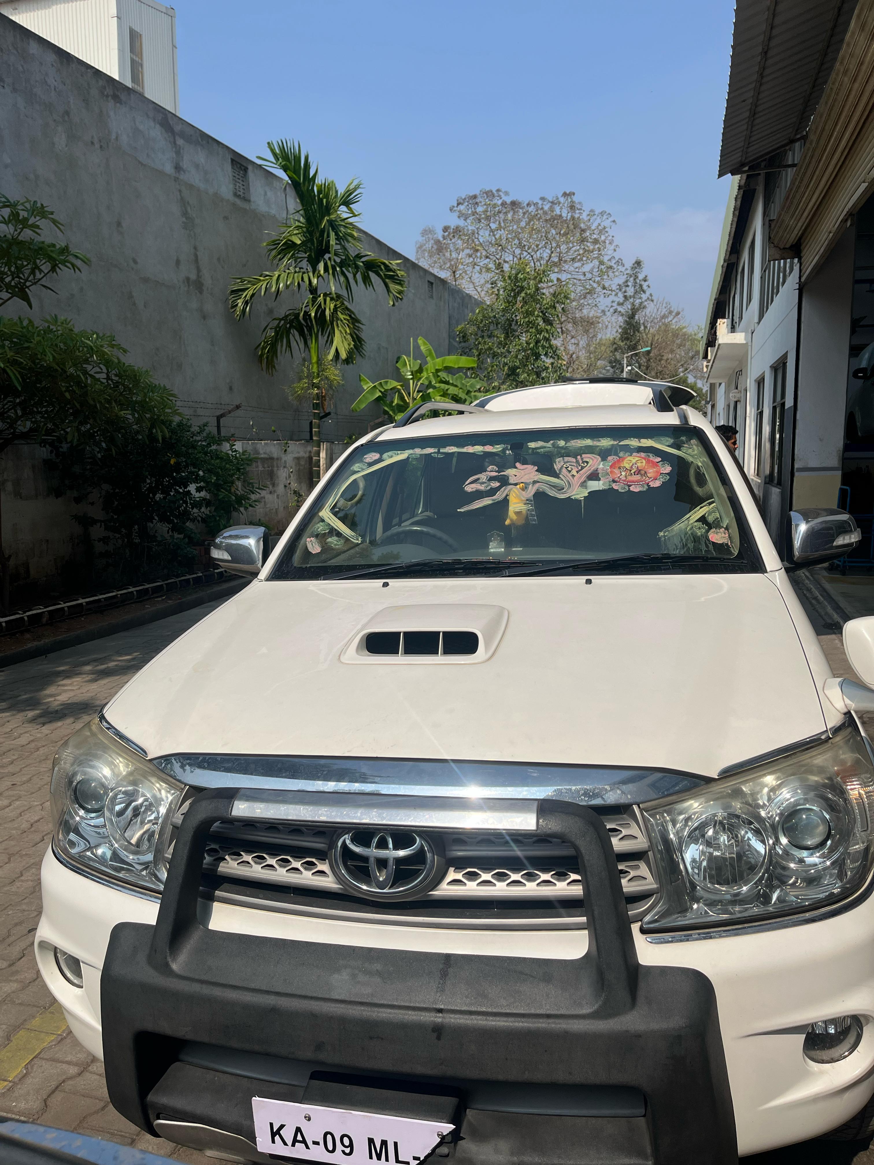 Toyota Fortuner(2009-2012) 3.0 Mt